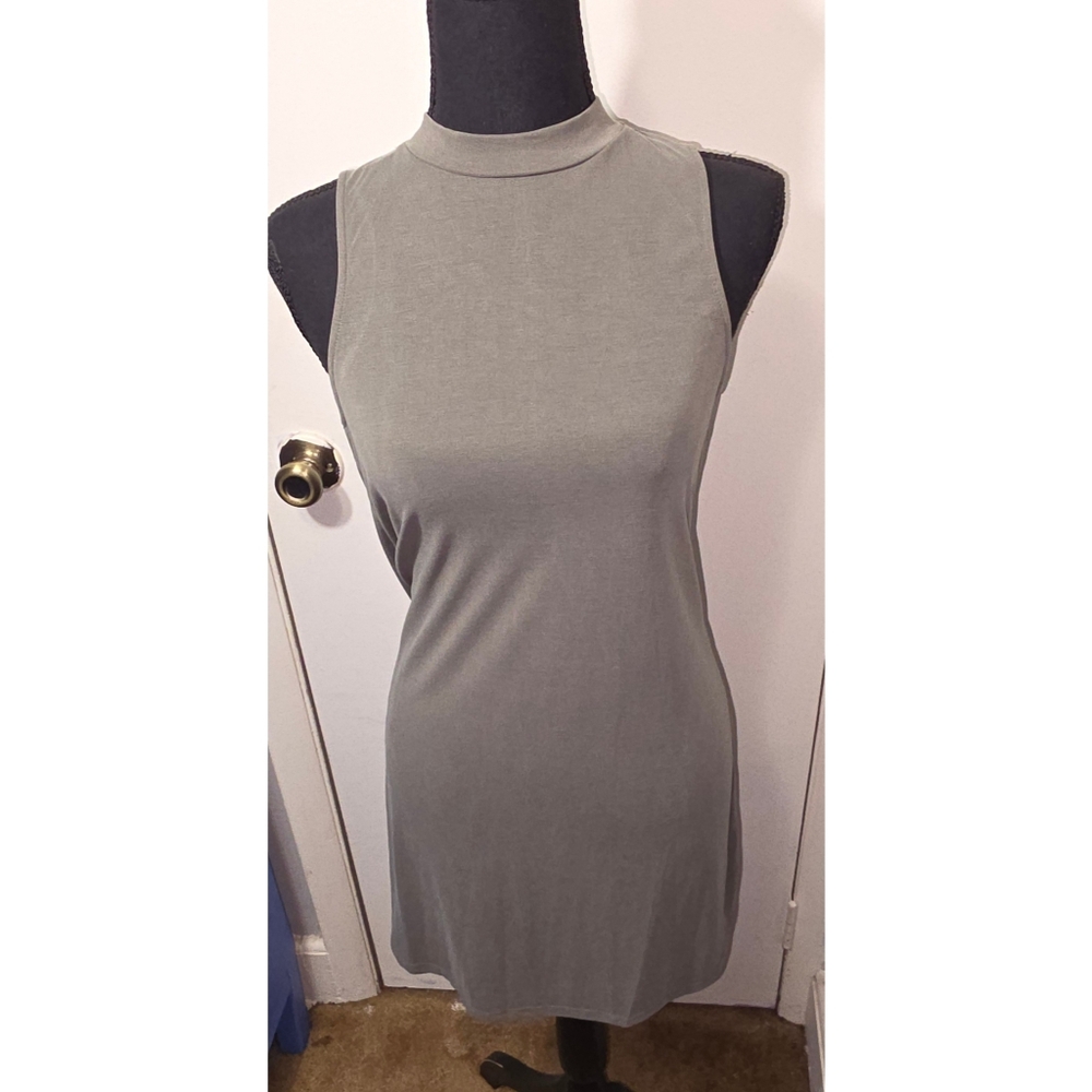Sleeveless Green Dress